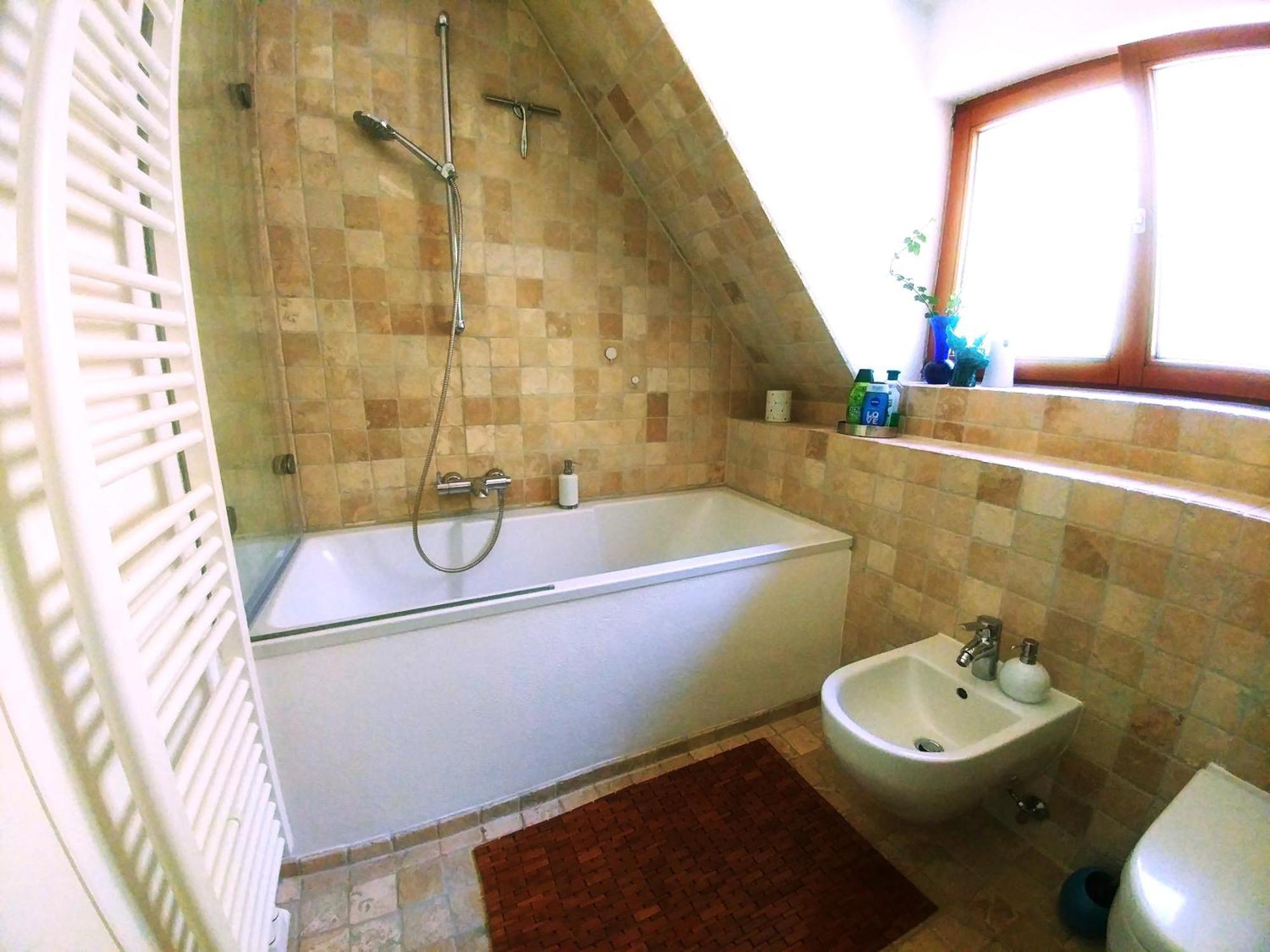 Mediterran-Skandinavisch - Outdoorwhirlpool Ganzjaehrig Burgthann ภายนอก รูปภาพ